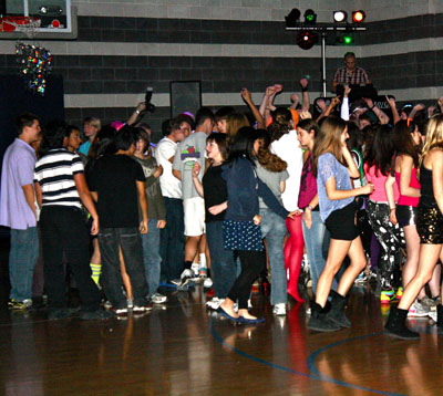 Second annual Winter Informal raises over $1400 for local charity