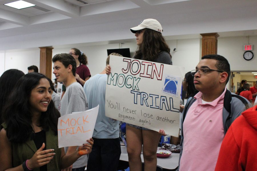 Students participate in the annual activities fair during Seminar Aug. 30.
