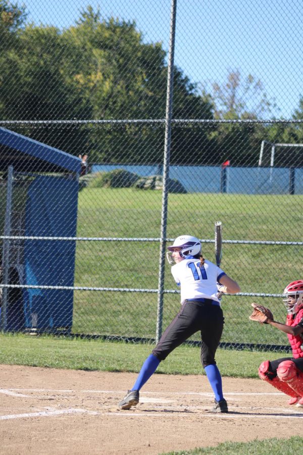 The Varsity girls softball team faced off against Jennings on Wednesday, Sept. 28 at Ladue, and earned at 16-1 win. “Cheering on the seniors, while also feeling completely terrified of the upcoming years being without them was a variety of emotions. It’s also just so fun playing with them and being able to cheer them on and personally I think that’s really what matters the most, just being in the moment of it all.” Freshman Lucy Dempsey said.