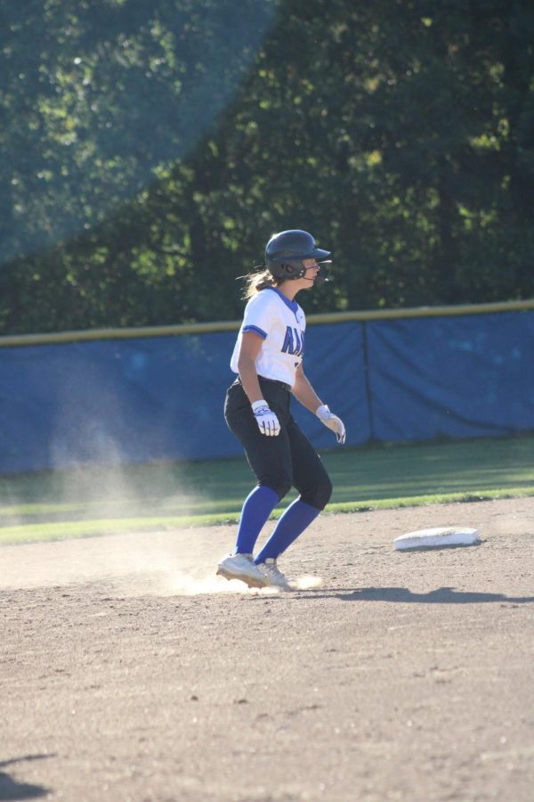 The Varsity girls softball team faced off against Jennings on Wednesday, Sept. 28 at Ladue, and earned at 16-1 win. “Cheering on the seniors, while also feeling completely terrified of the upcoming years being without them was a variety of emotions. It’s also just so fun playing with them and being able to cheer them on and personally I think that’s really what matters the most, just being in the moment of it all.” Freshman Lucy Dempsey said.