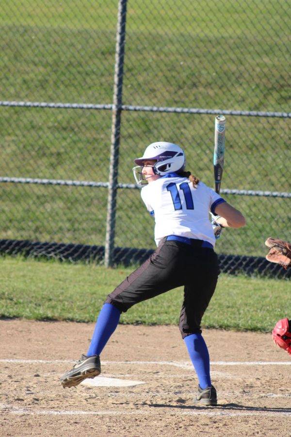 The Varsity girls softball team faced off against Jennings on Wednesday, Sept. 28 at Ladue, and earned at 16-1 win. “Cheering on the seniors, while also feeling completely terrified of the upcoming years being without them was a variety of emotions. It’s also just so fun playing with them and being able to cheer them on and personally I think that’s really what matters the most, just being in the moment of it all.” Freshman Lucy Dempsey said.