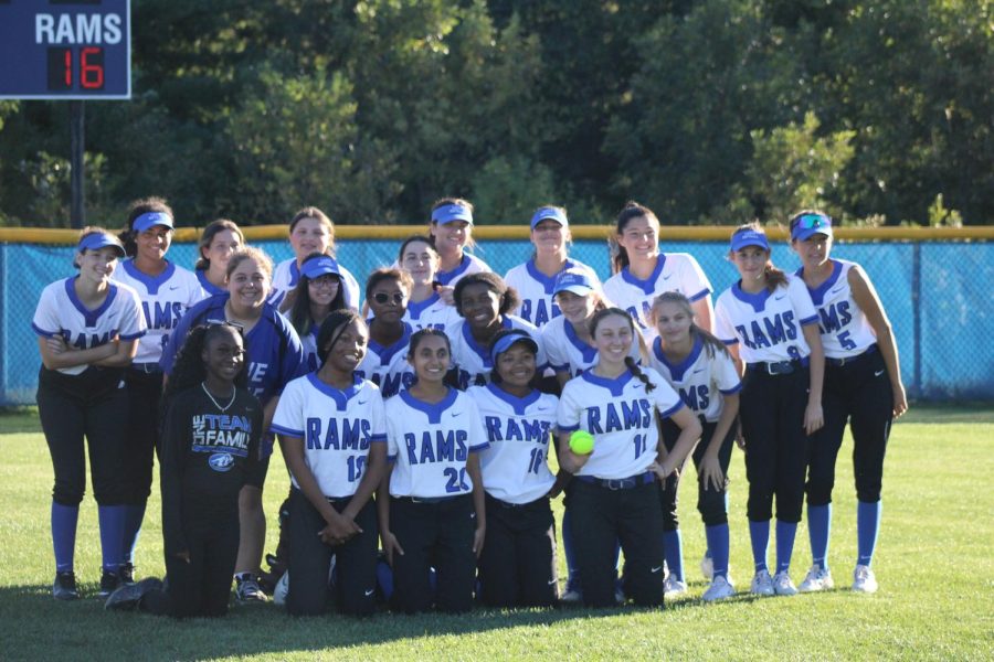 The Varsity girls softball team faced off against Jennings on Wednesday, Sept. 28 at Ladue, and earned at 16-1 win. “Cheering on the seniors, while also feeling completely terrified of the upcoming years being without them was a variety of emotions. It’s also just so fun playing with them and being able to cheer them on and personally I think that’s really what matters the most, just being in the moment of it all.” Freshman Lucy Dempsey said.