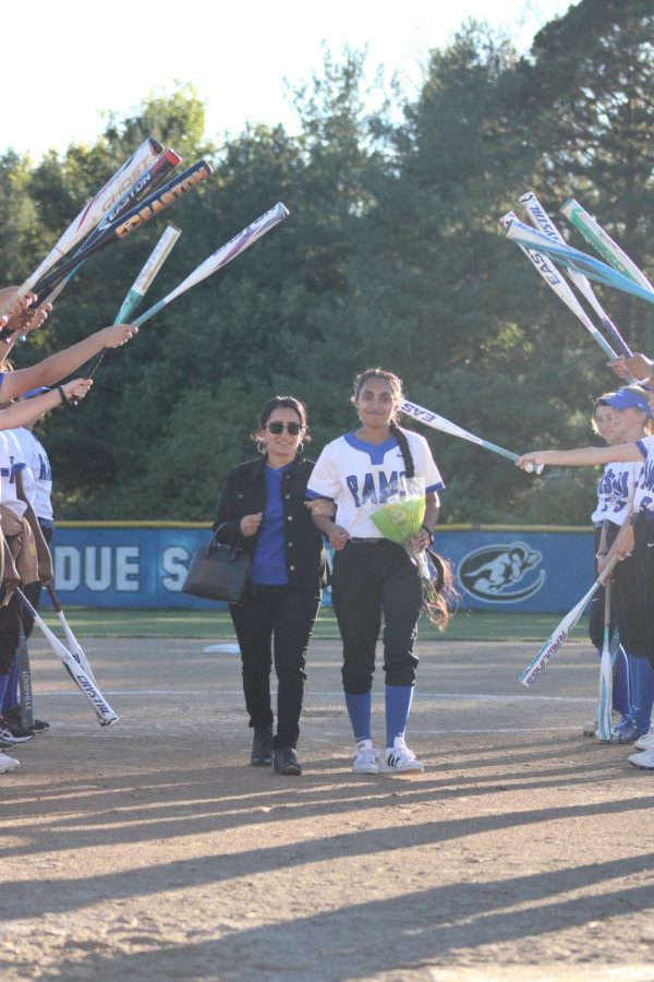 The Varsity girls softball team faced off against Jennings on Wednesday, Sept. 28 at Ladue, and earned at 16-1 win. “Cheering on the seniors, while also feeling completely terrified of the upcoming years being without them was a variety of emotions. It’s also just so fun playing with them and being able to cheer them on and personally I think that’s really what matters the most, just being in the moment of it all.” Freshman Lucy Dempsey said.