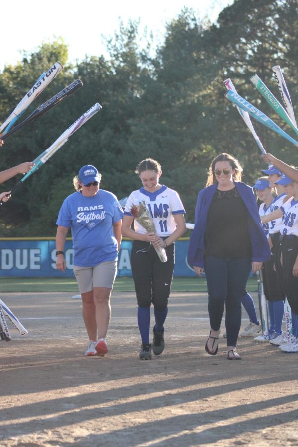 The Varsity girls softball team faced off against Jennings on Wednesday, Sept. 28 at Ladue, and earned at 16-1 win. “Cheering on the seniors, while also feeling completely terrified of the upcoming years being without them was a variety of emotions. It’s also just so fun playing with them and being able to cheer them on and personally I think that’s really what matters the most, just being in the moment of it all.” Freshman Lucy Dempsey said.