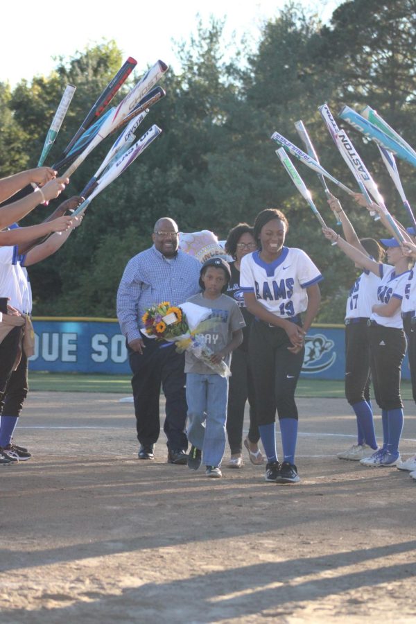 The Varsity girls softball team faced off against Jennings on Wednesday, Sept. 28 at Ladue, and earned at 16-1 win. “Cheering on the seniors, while also feeling completely terrified of the upcoming years being without them was a variety of emotions. It’s also just so fun playing with them and being able to cheer them on and personally I think that’s really what matters the most, just being in the moment of it all.” Freshman Lucy Dempsey said.