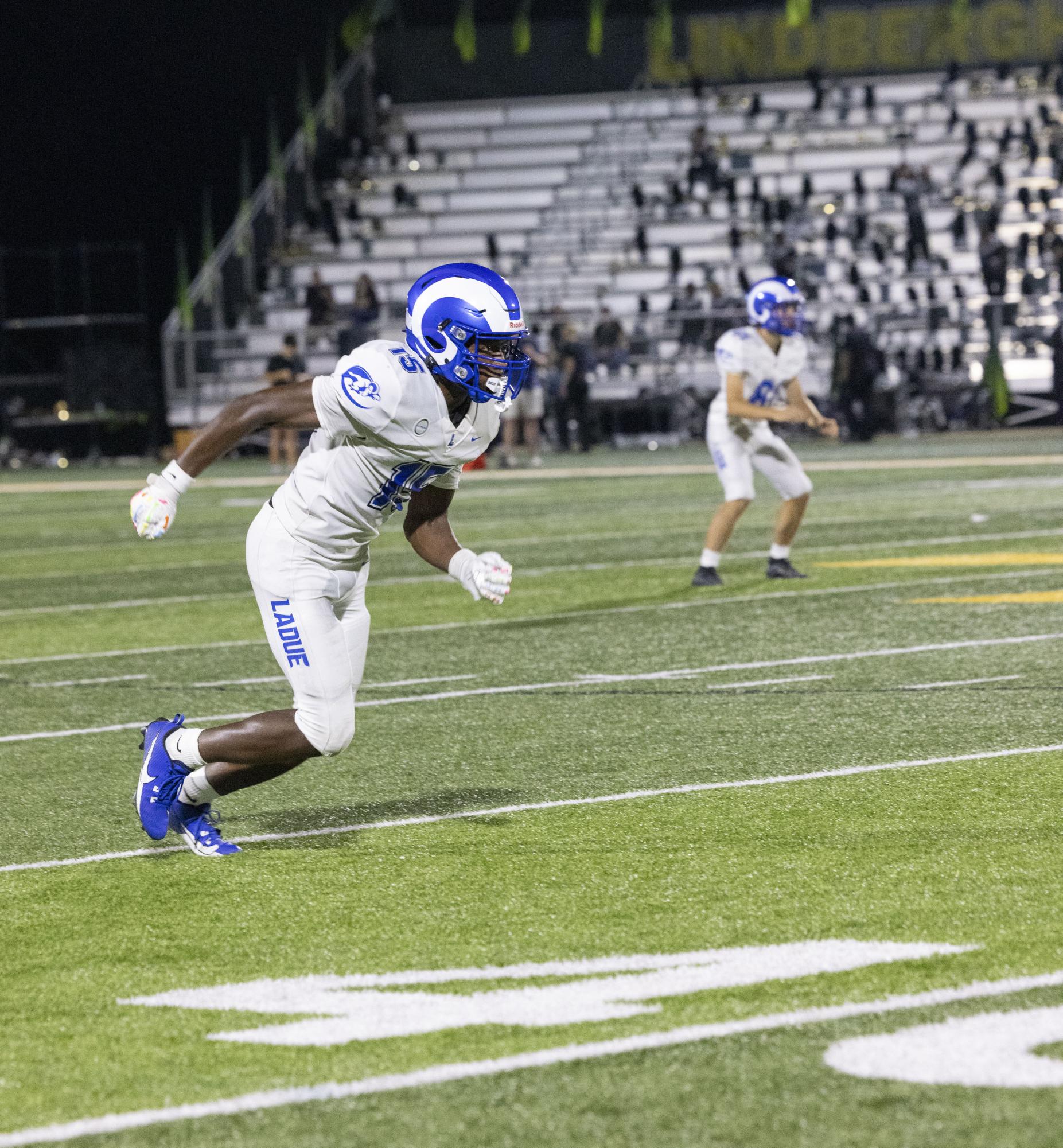 Football wins 14-10 against Lindbergh Sept. 12