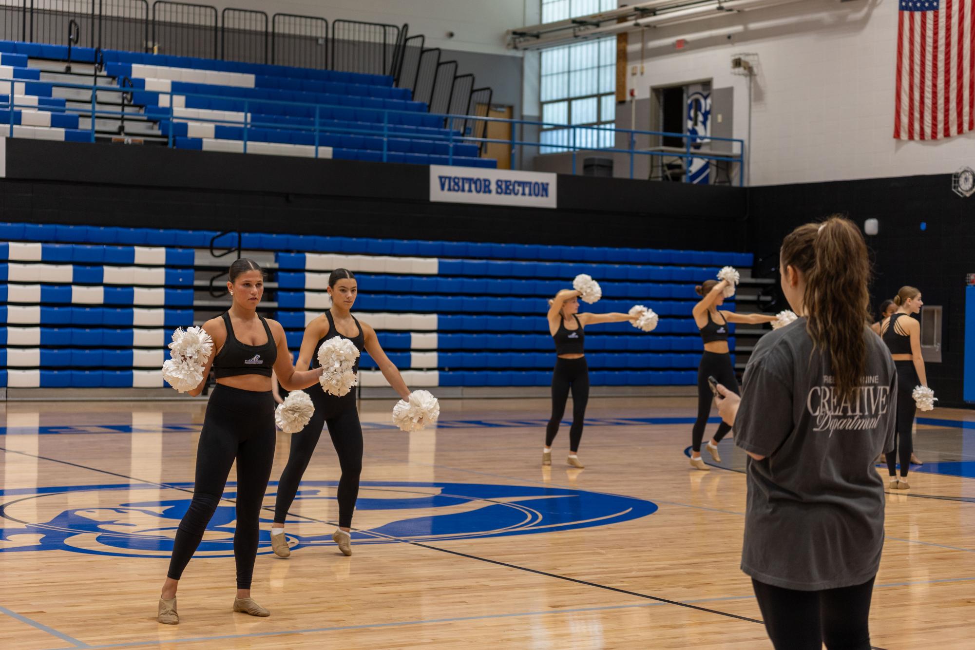 Laduettes endure three day pom choreography