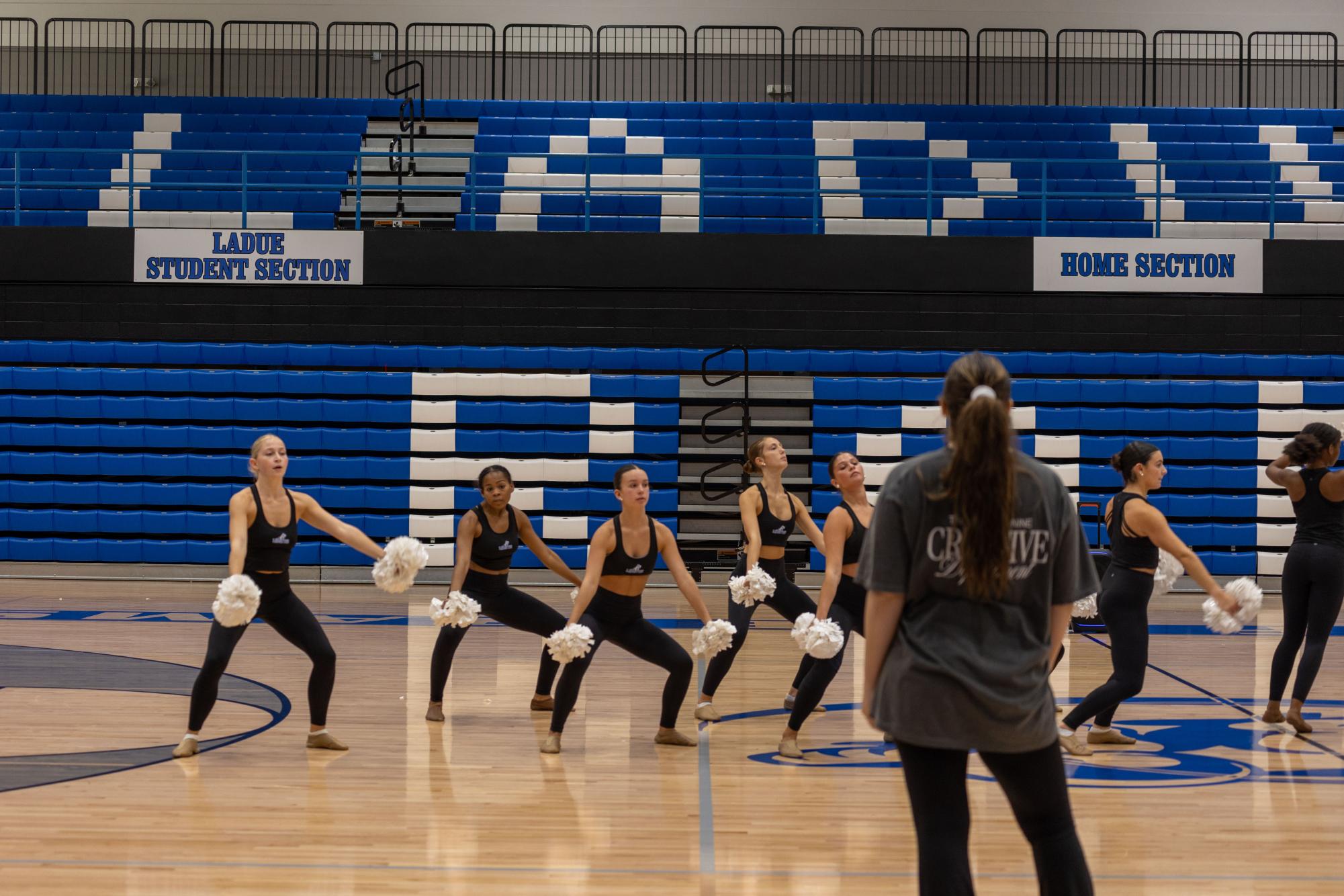 Laduettes endure three day pom choreography