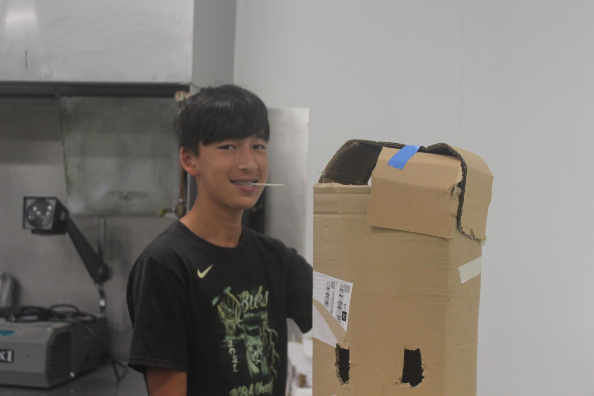 Sculpture class works on project Sept. 30