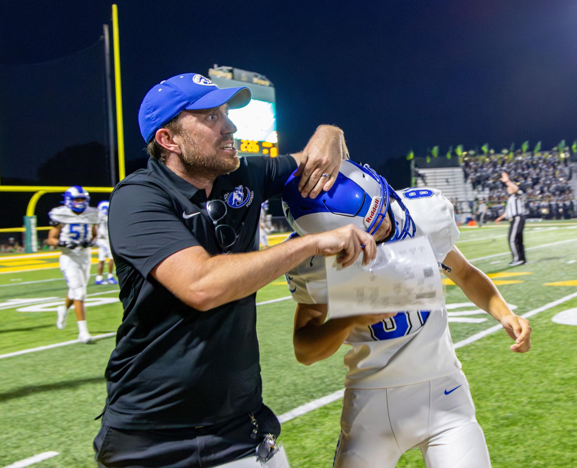 Ladue Football wins against Lindbergh 14-10 Sept. 12