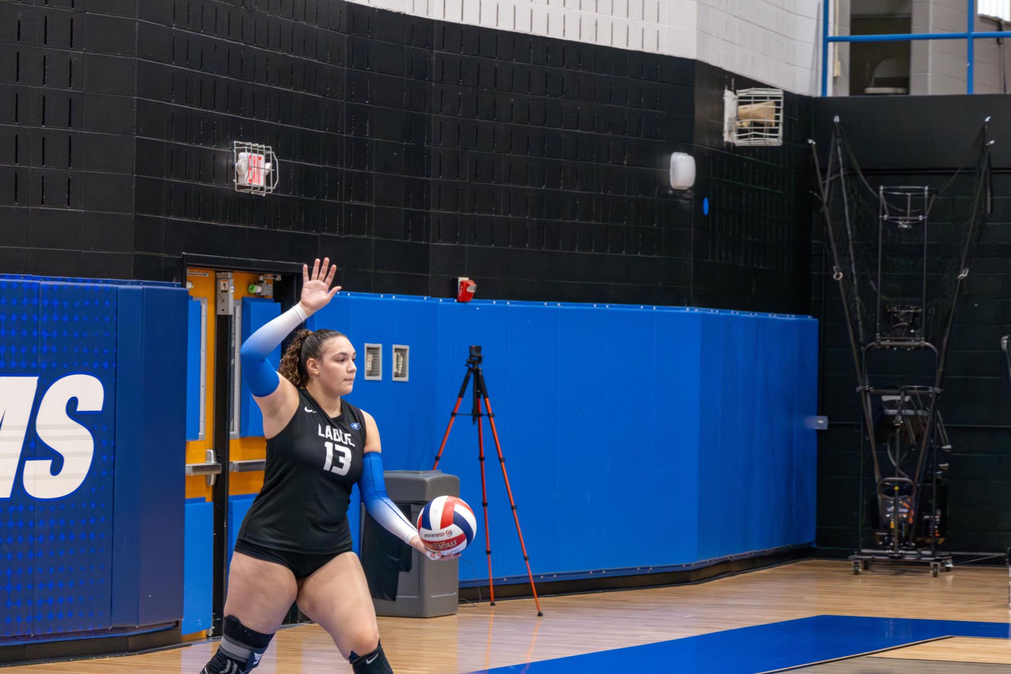 Varsity girls volleyball falls to Westminster Sept. 26