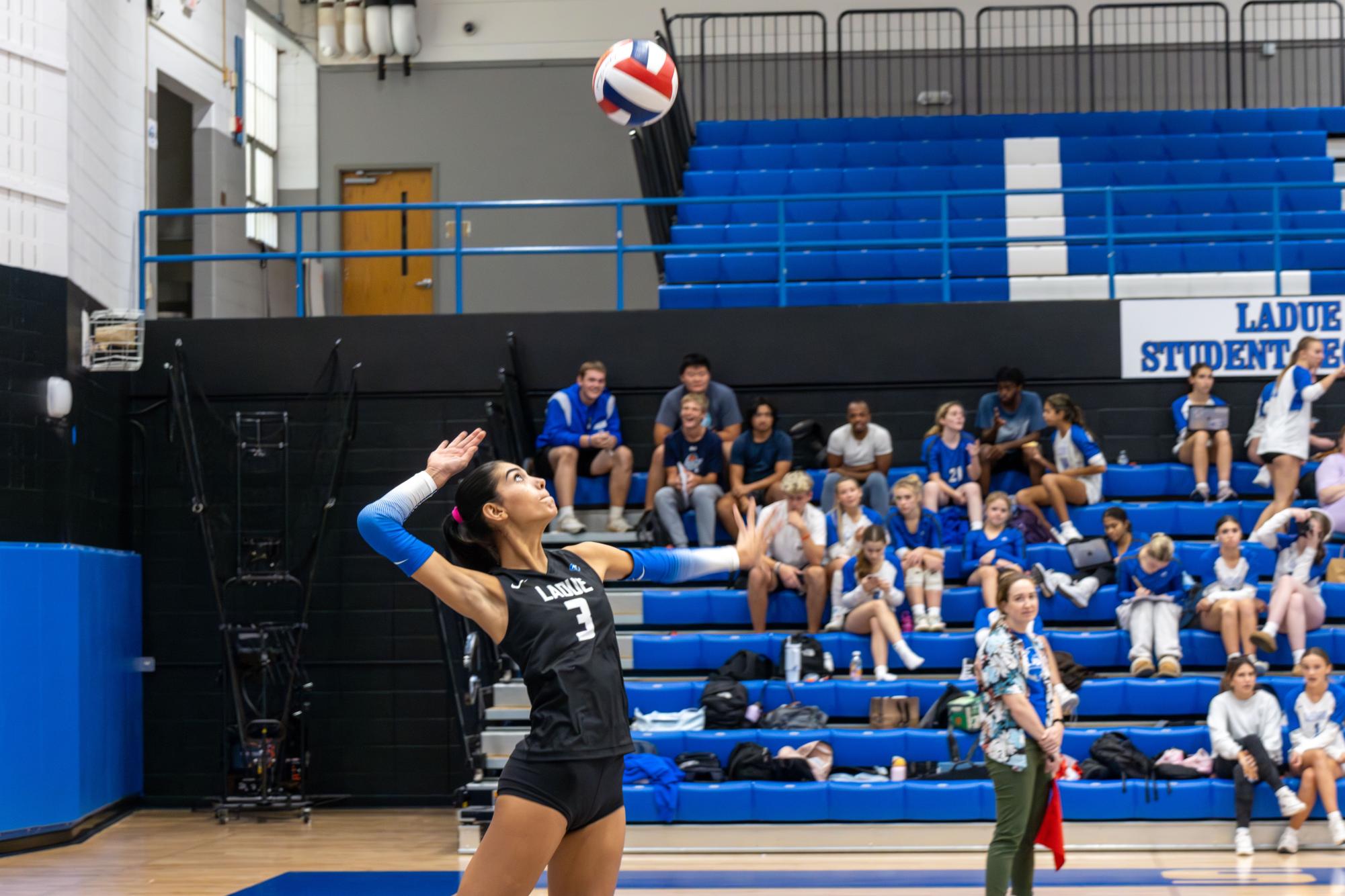 Varsity girls volleyball falls to Westminster Sept. 26
