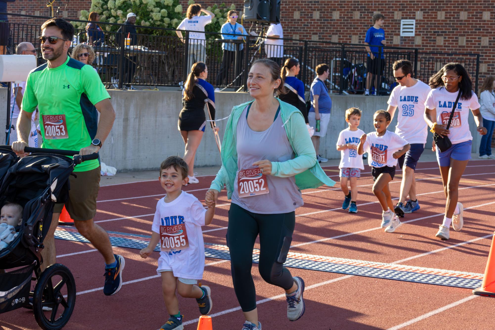 Ladue Education Foundation hosts their 13th annual 'Due Run Sept. 27