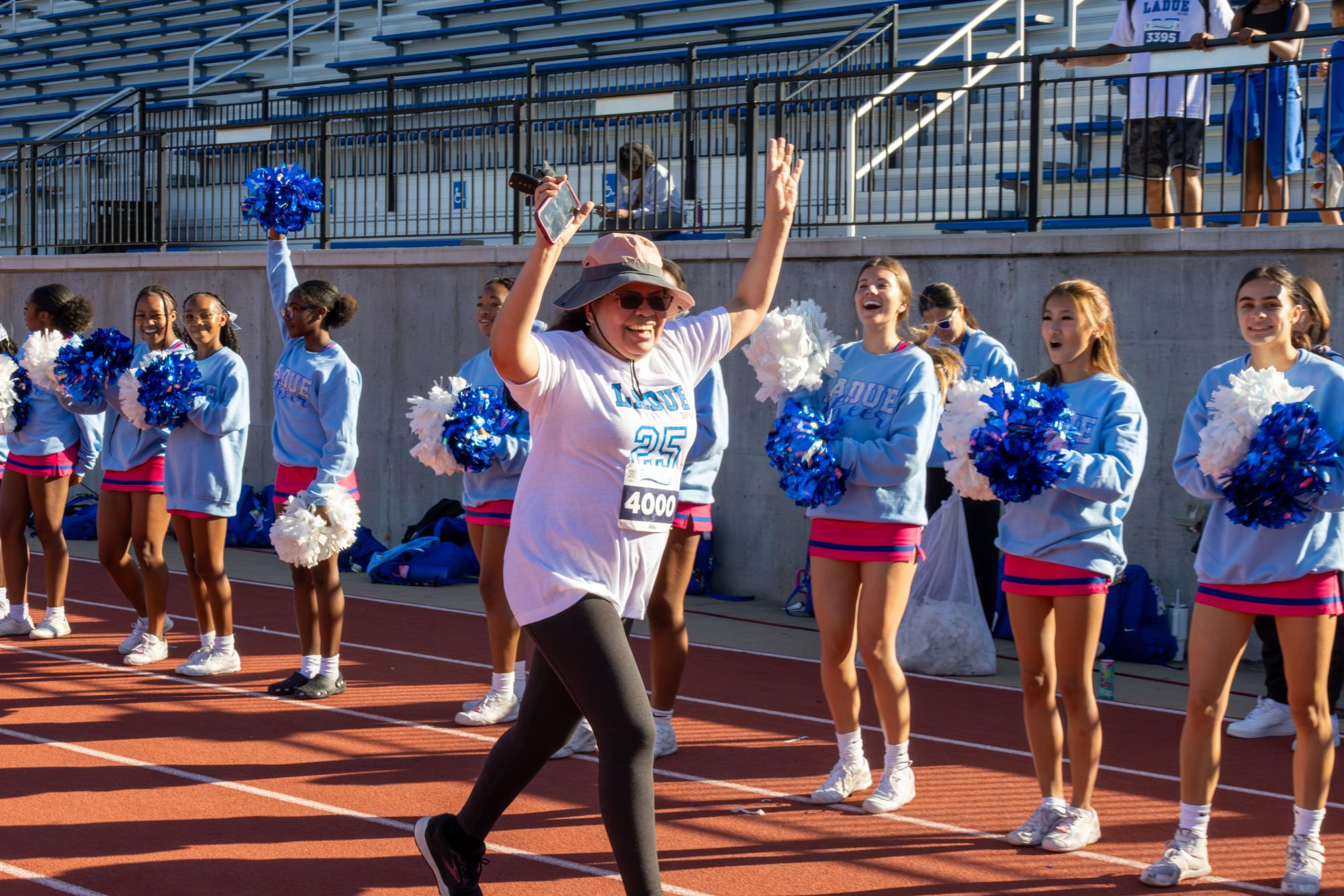 Ladue Education Foundation hosts their 13th annual 'Due Run Sept. 27