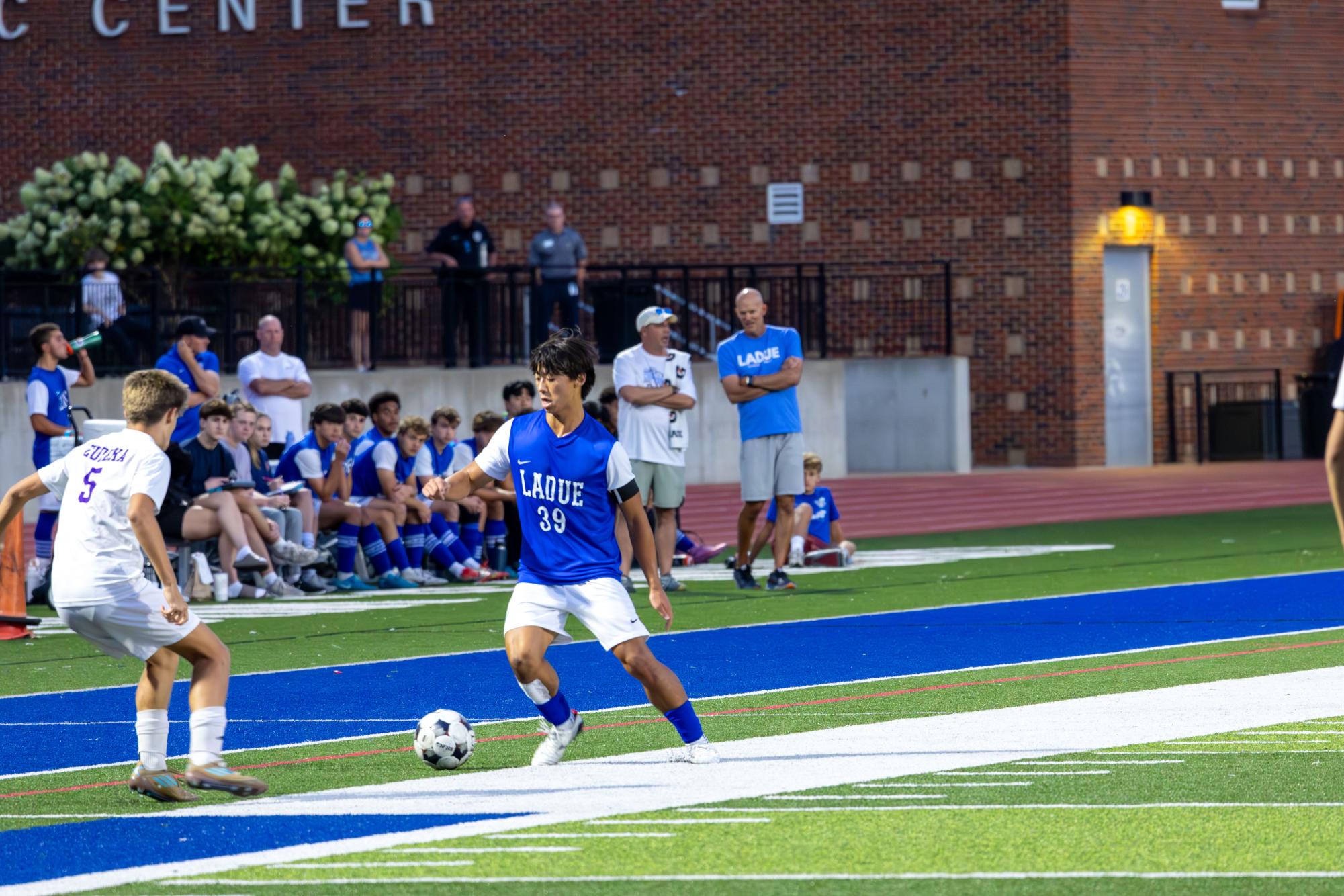 Boys varsity soccer defeats Eureka Sept. 4