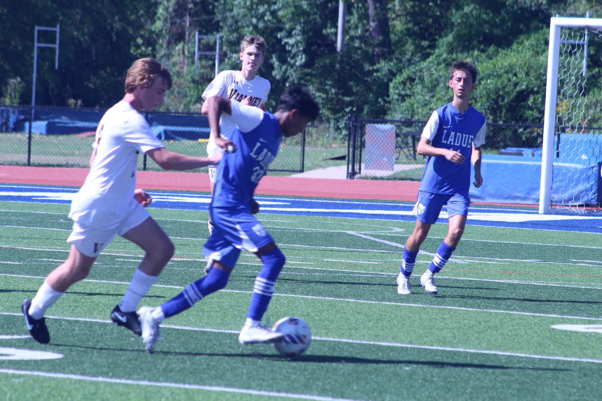 Boys JV Soccer defeats Vianney Sept. 27
