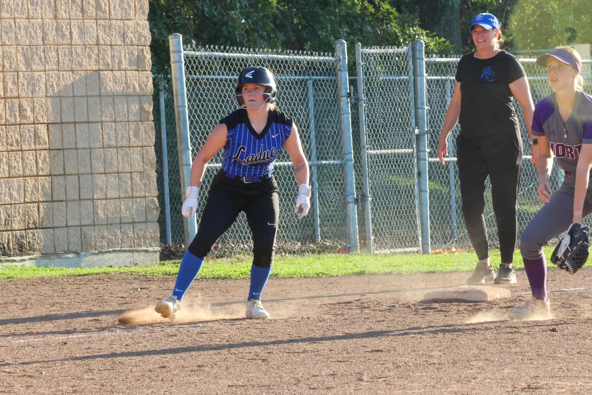 Softball defeats Parkway North Oct. 1