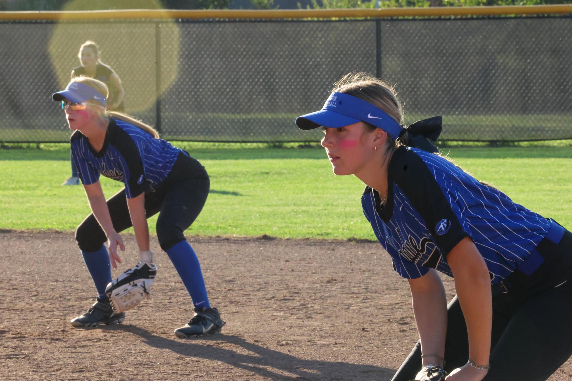 Softball defeats Parkway North Oct. 1