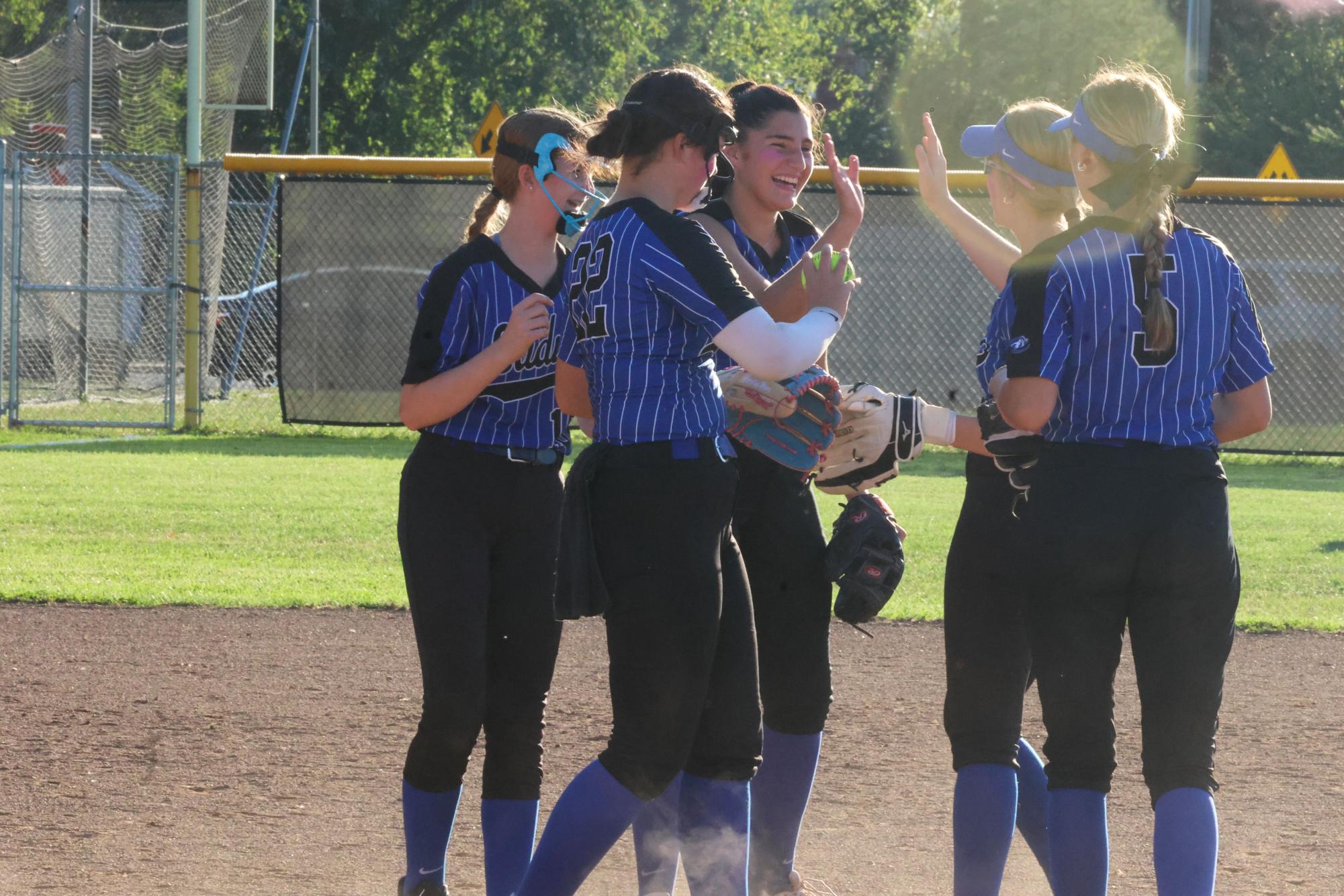 Softball defeats Parkway North Oct. 1