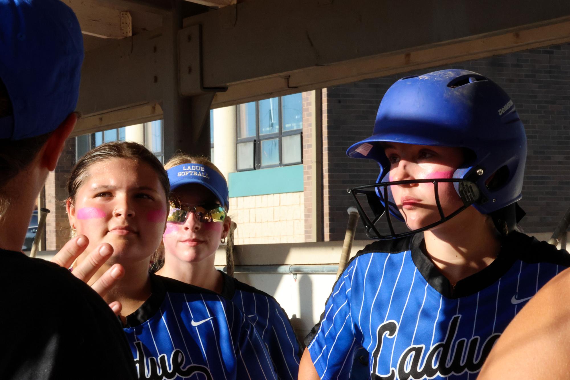 Softball defeats Parkway North Oct. 1