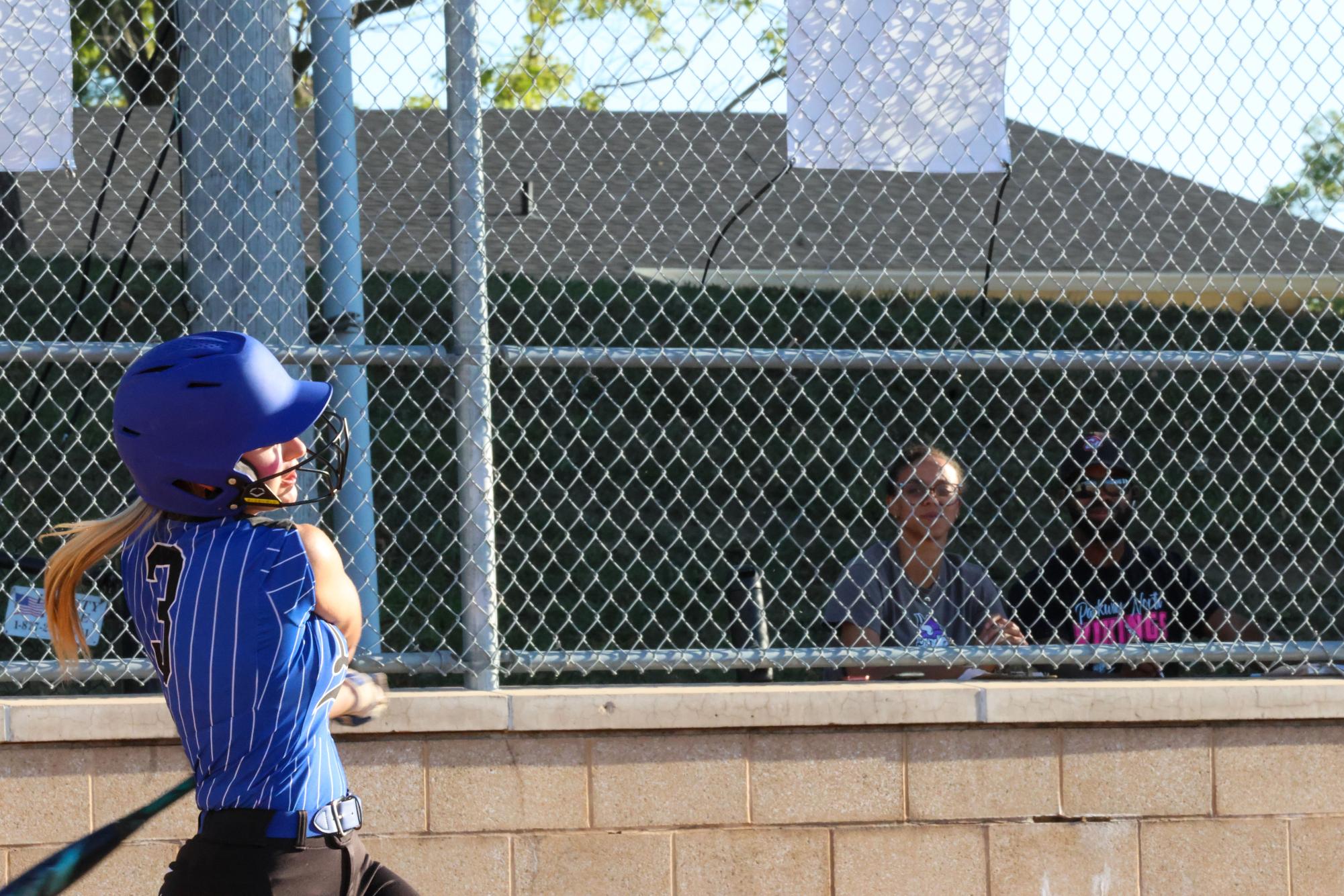 Softball defeats Parkway North Oct. 1