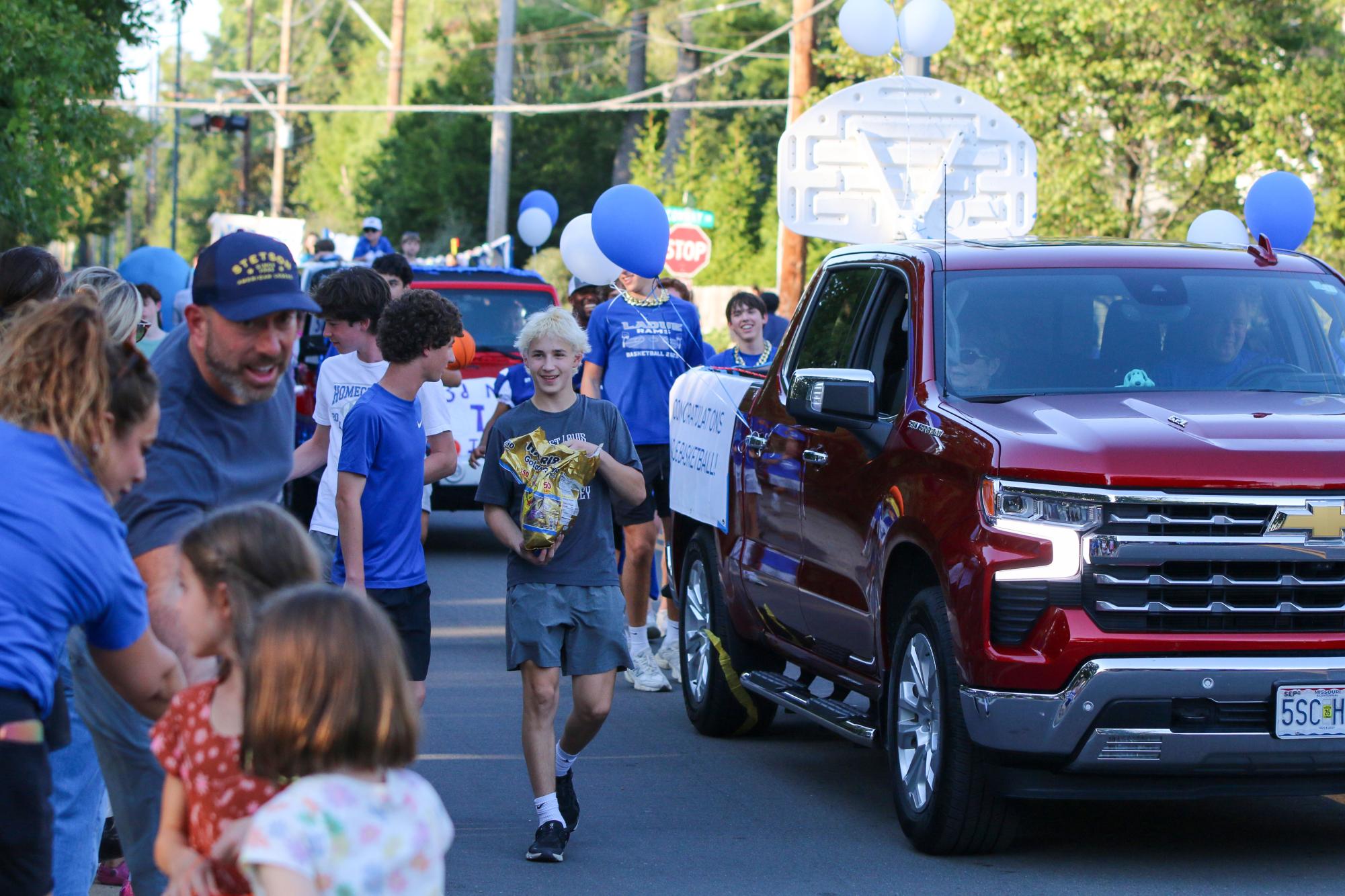 Homecoming Parade returns after 10 year hiatus