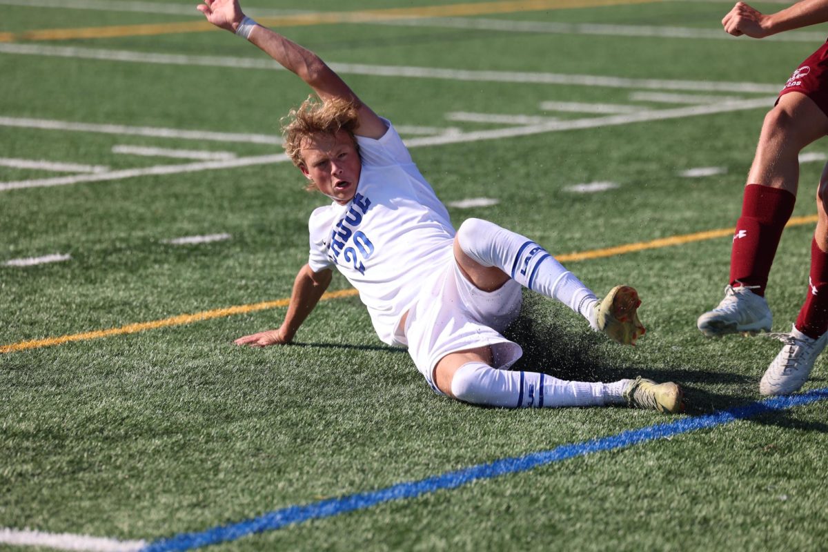 Boys Varsity Soccer defeats MICDS Sept. 16