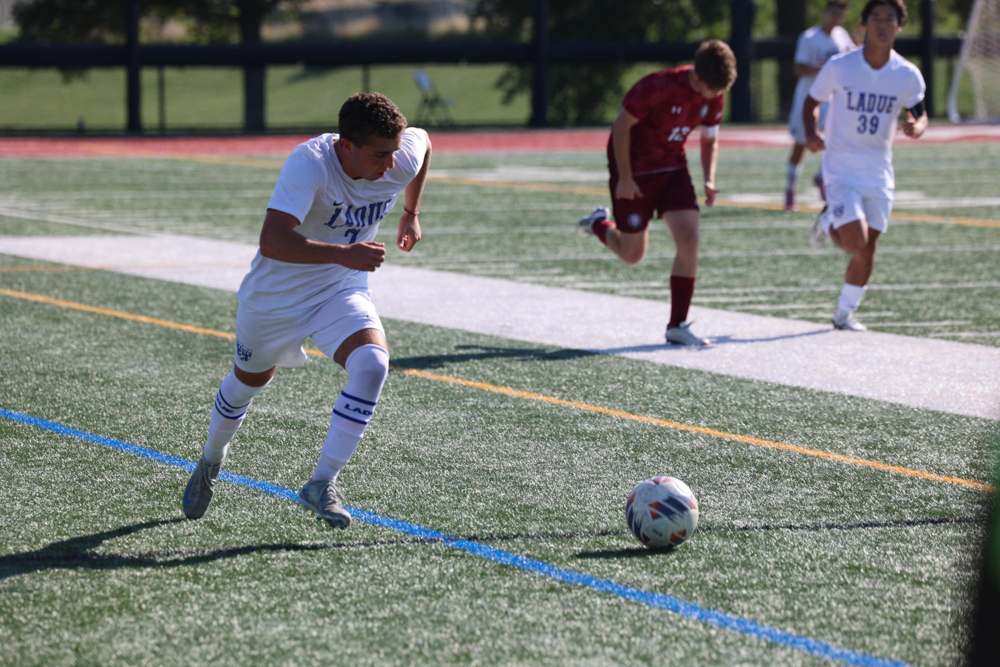 Boys Varsity Soccer defeats MICDS Sept. 16