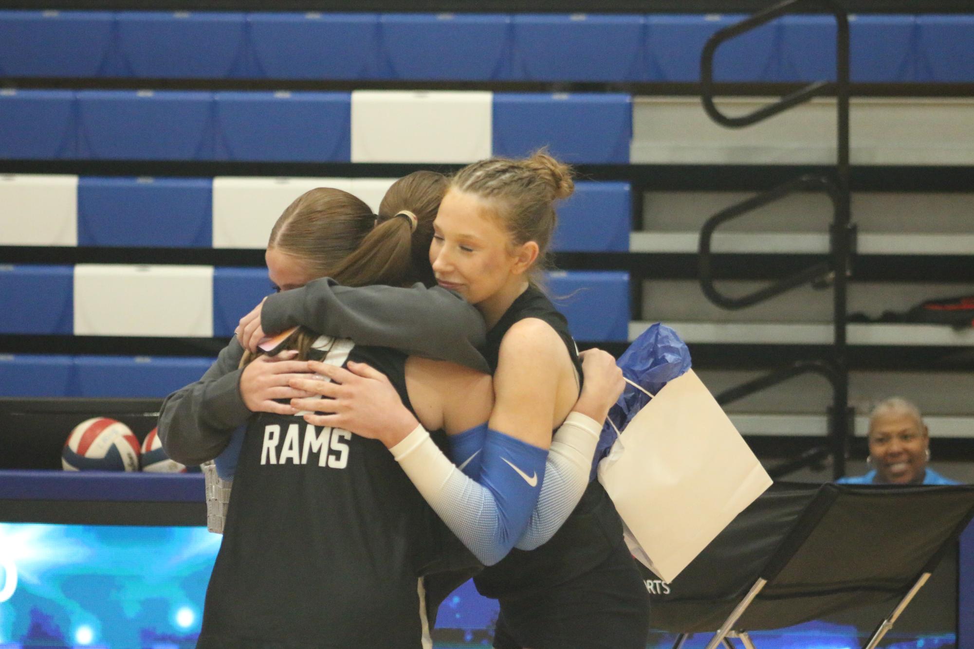 Girls Volleyball hosts Senior Night Oct. 16