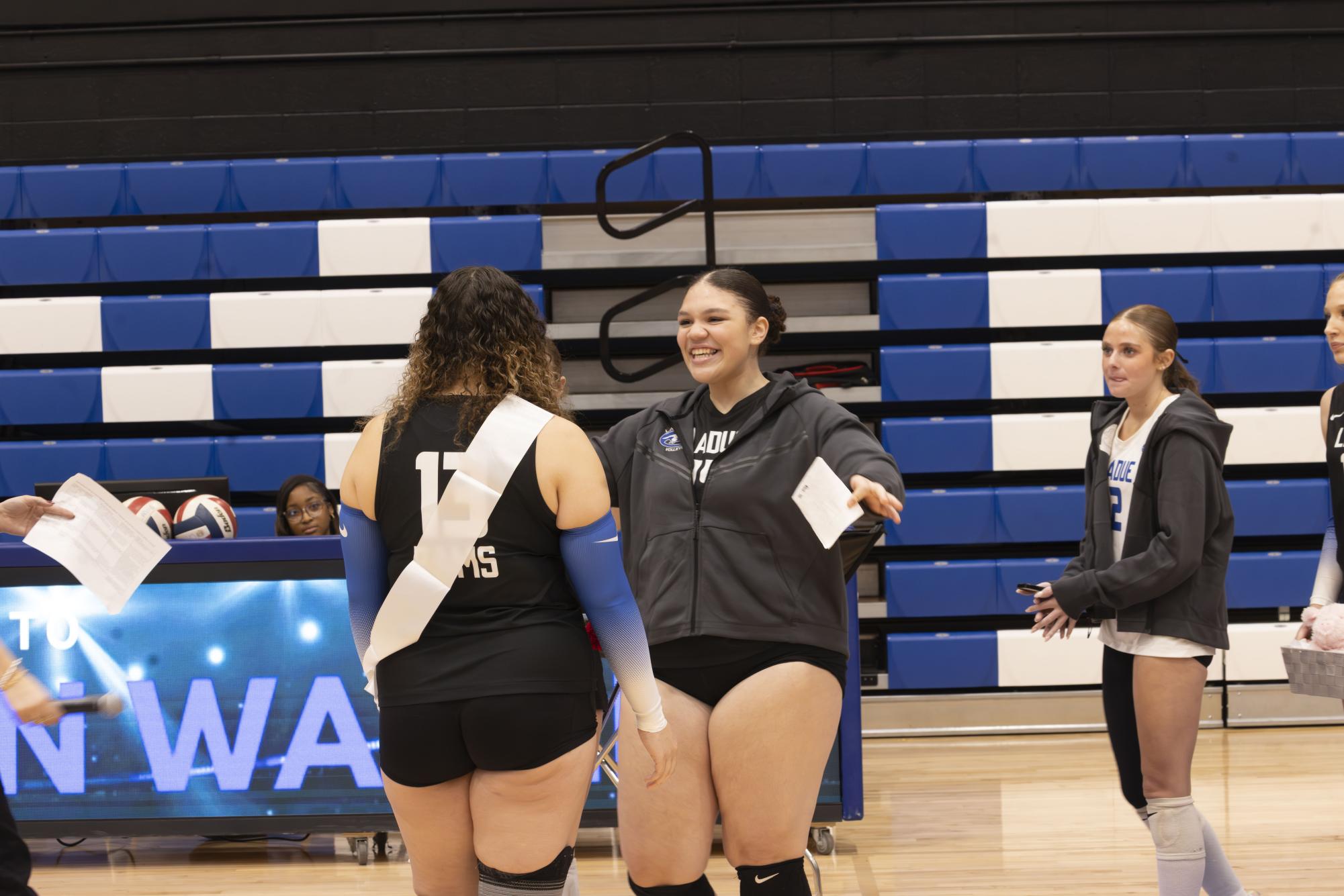 Girls varsity volleyball takes on Parkway West on Senior Night Oct. 16