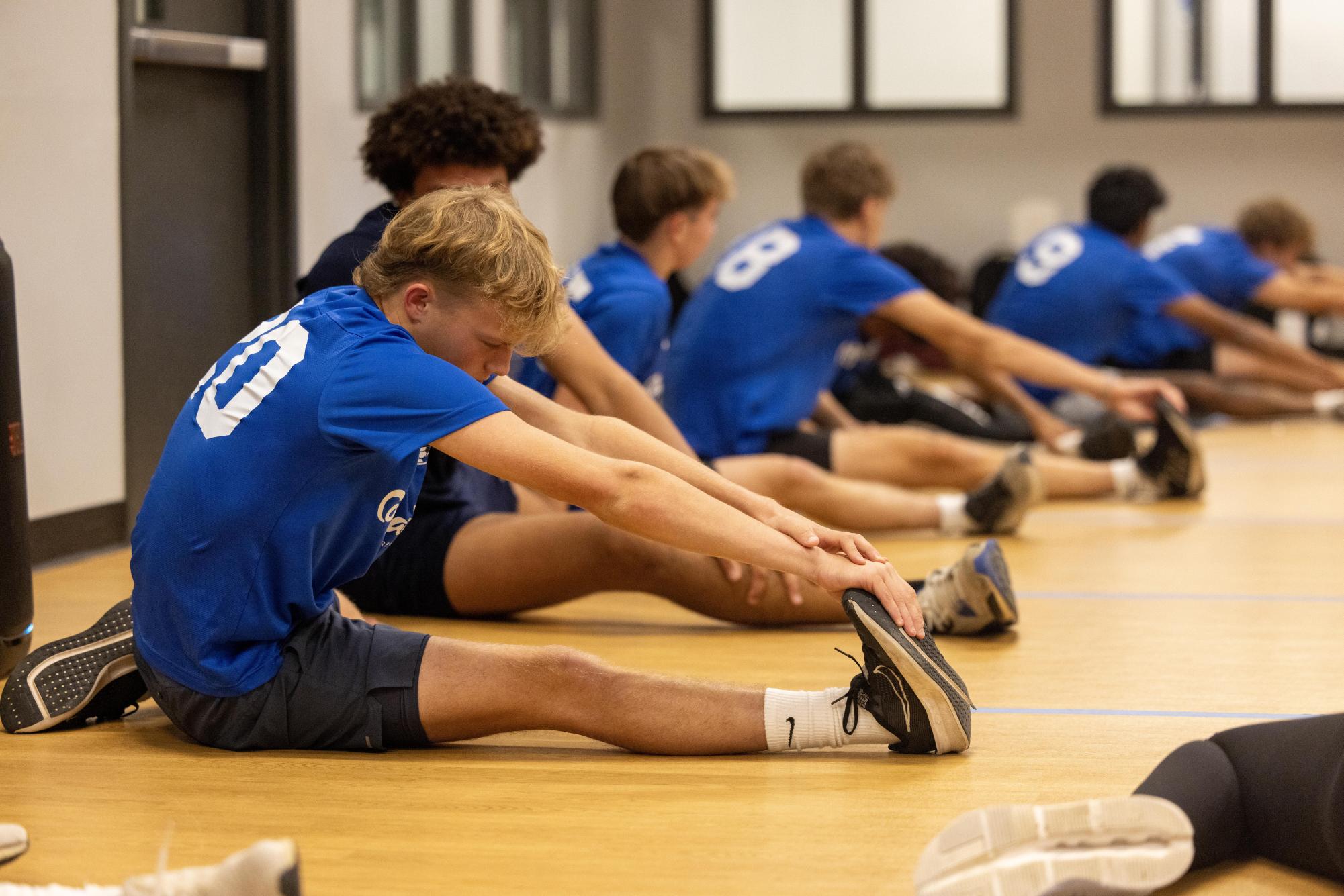 Boys soccer and Laduettes conclude regular season with practice exchange