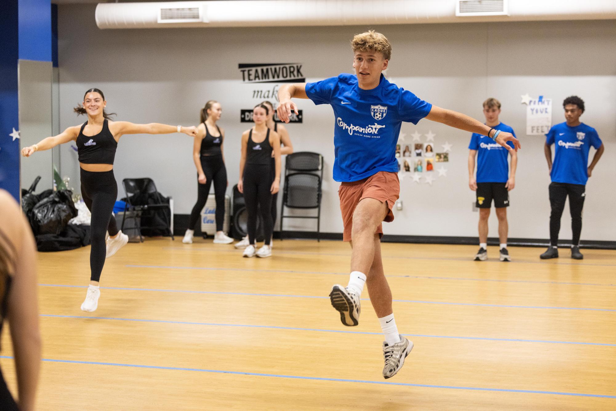 Boys soccer and Laduettes conclude regular season with practice exchange