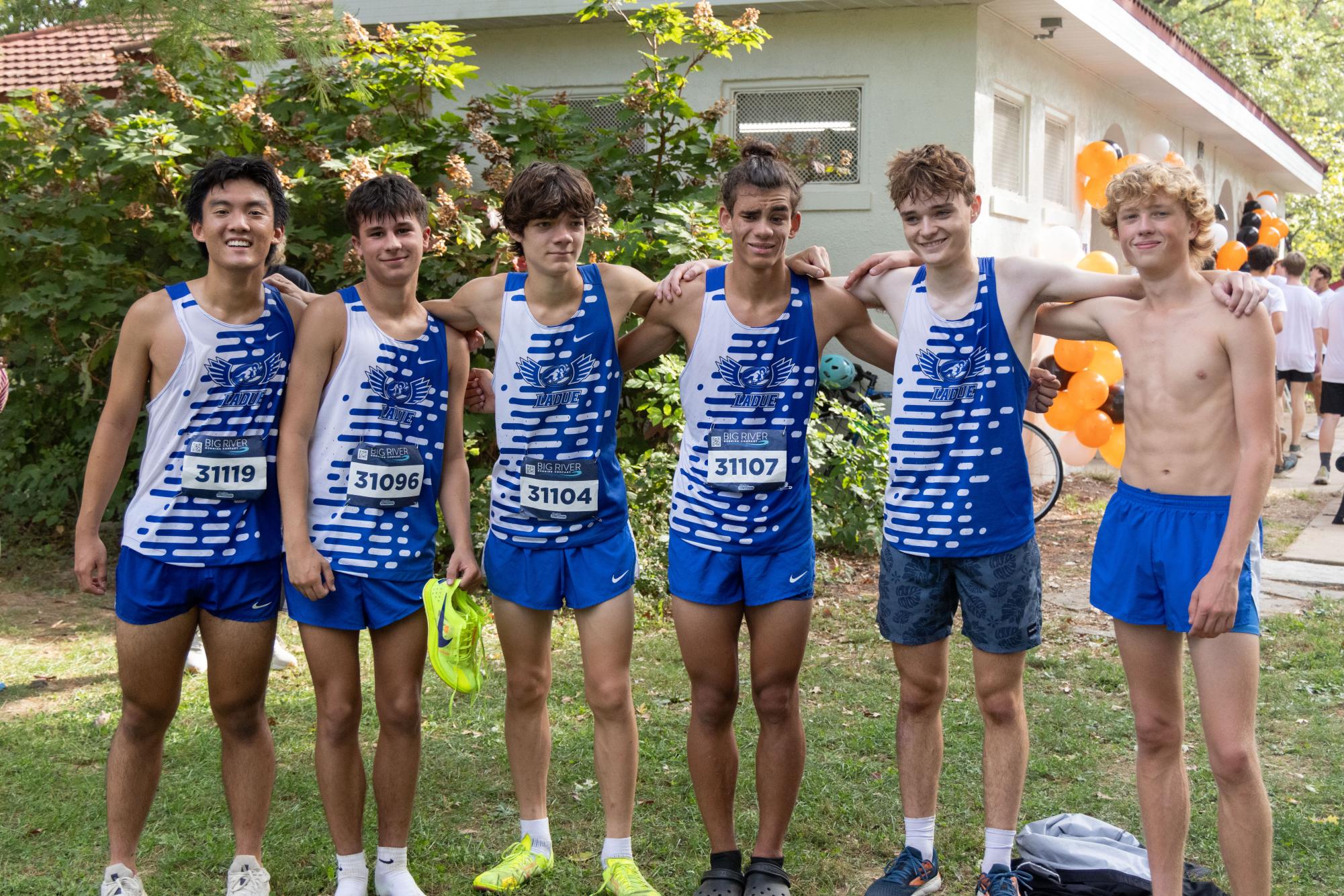 Cross country team competes at Statesman Invitational Oct. 11