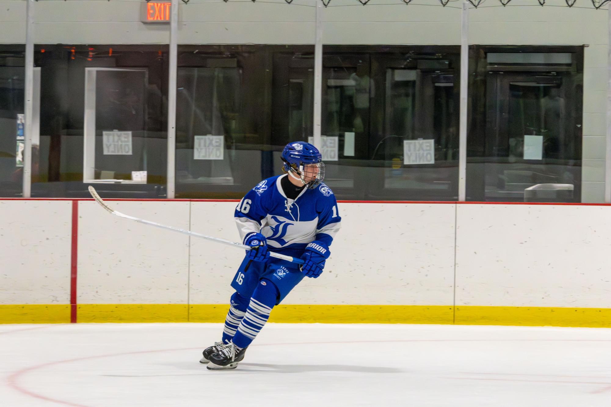 Varsity hockey loses to Clayton 5-1 Nov. 14