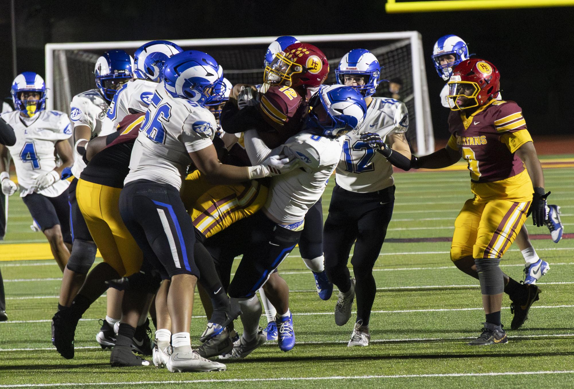 Ladue Football overcomes Hazelwood East with a comeback score of 21-19