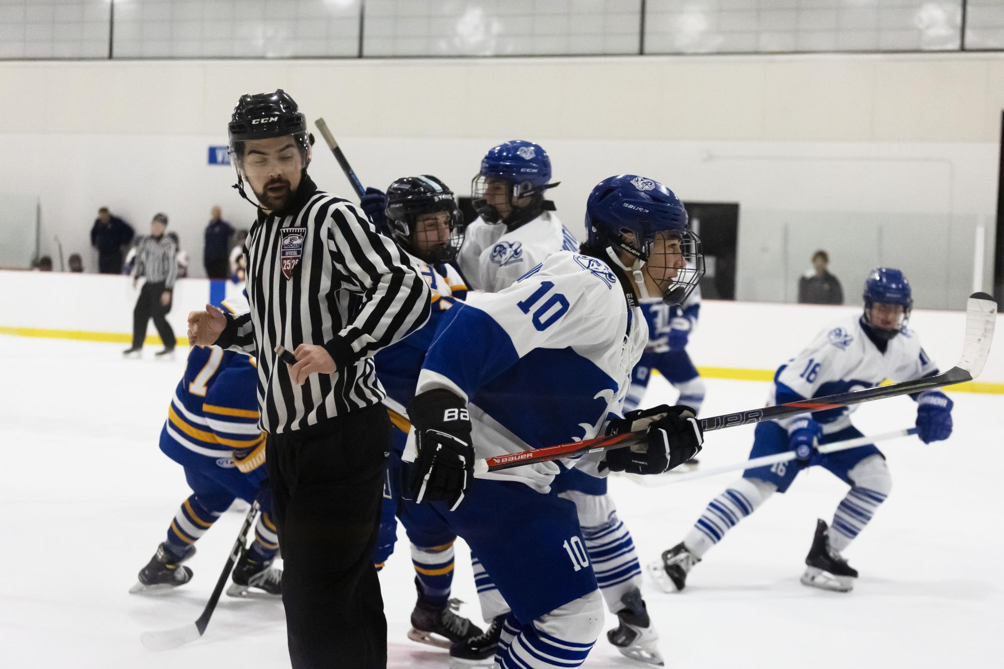 Varsity hockey competes against Francis Howell Dec. 8