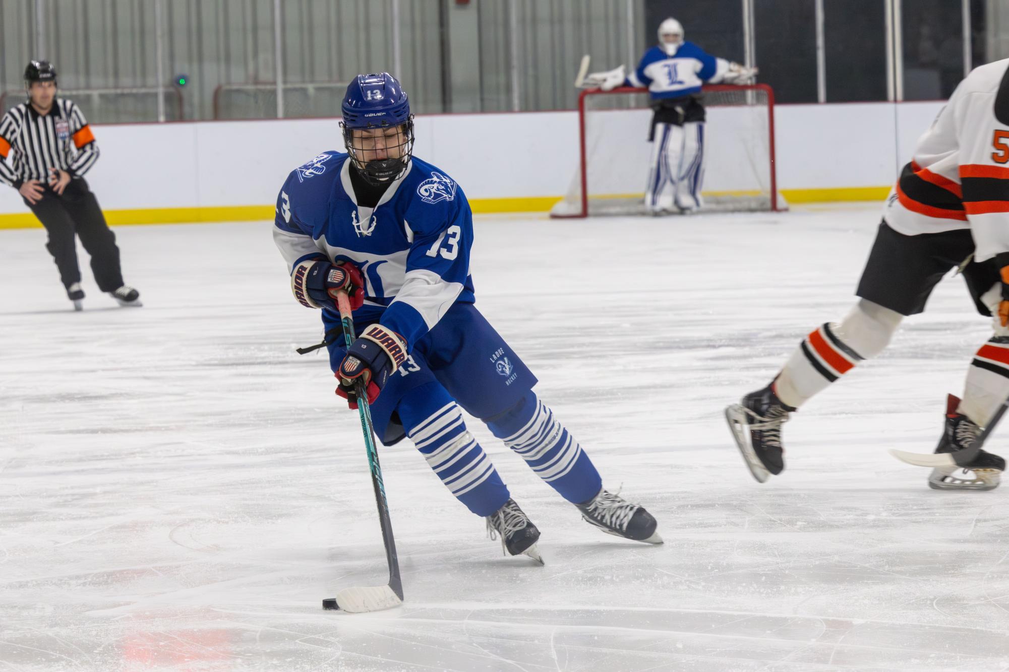 Varsity hockey defeats Webster Groves 9-0 Dec. 6