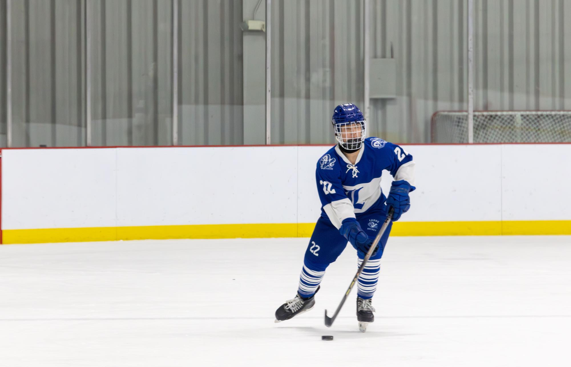 Varsity hockey defeats Webster Groves 9-0 Dec. 6
