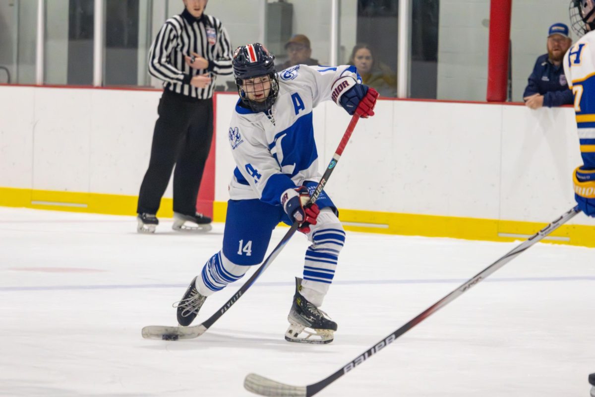 Varsity hockey competes against Francis Howell Dec. 8