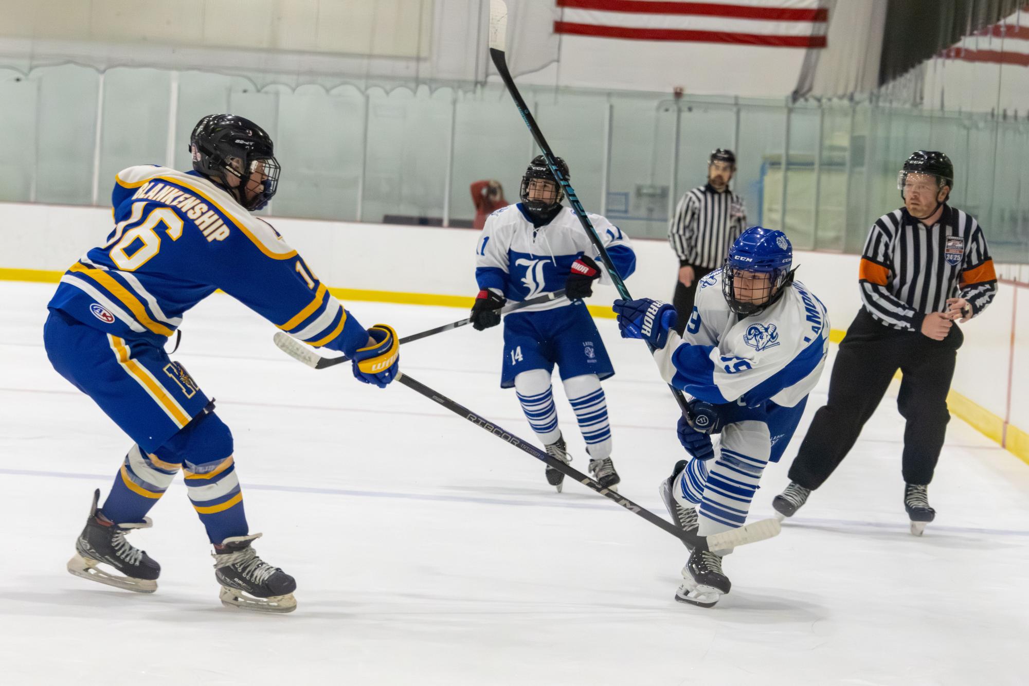 Varsity hockey competes against Francis Howell Dec. 8