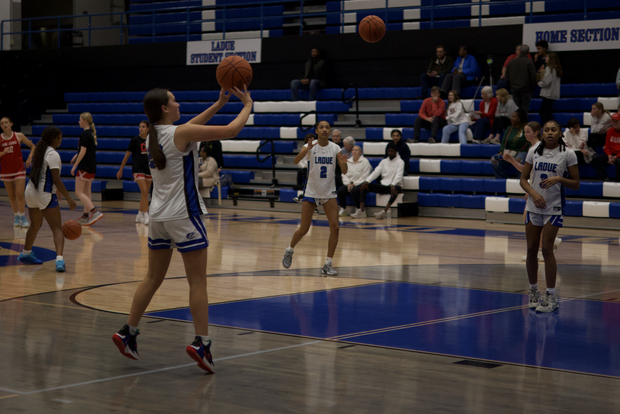 Girls varsity basketball falls to Cor Jesu Academy