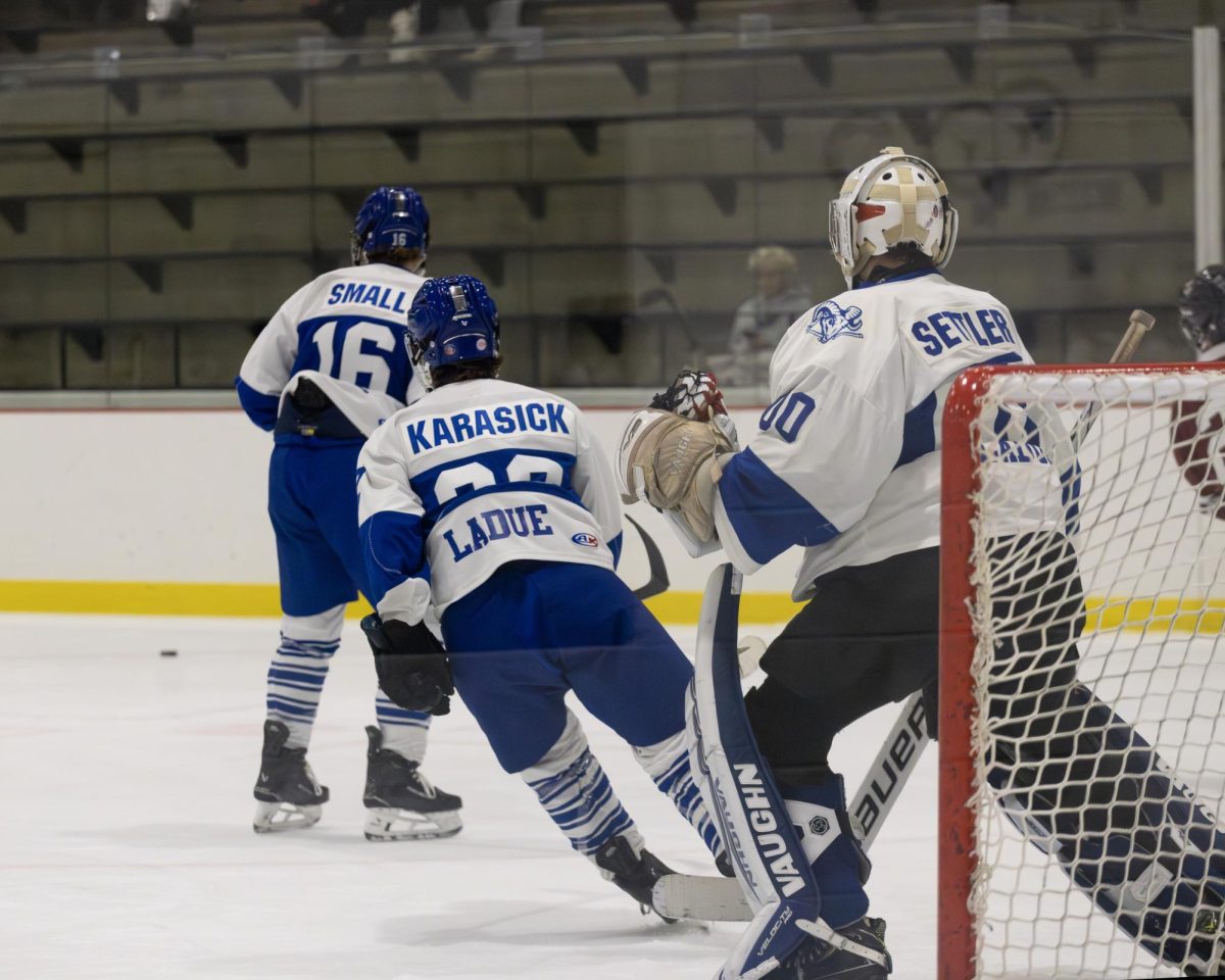 aungactahockeyvmicds10