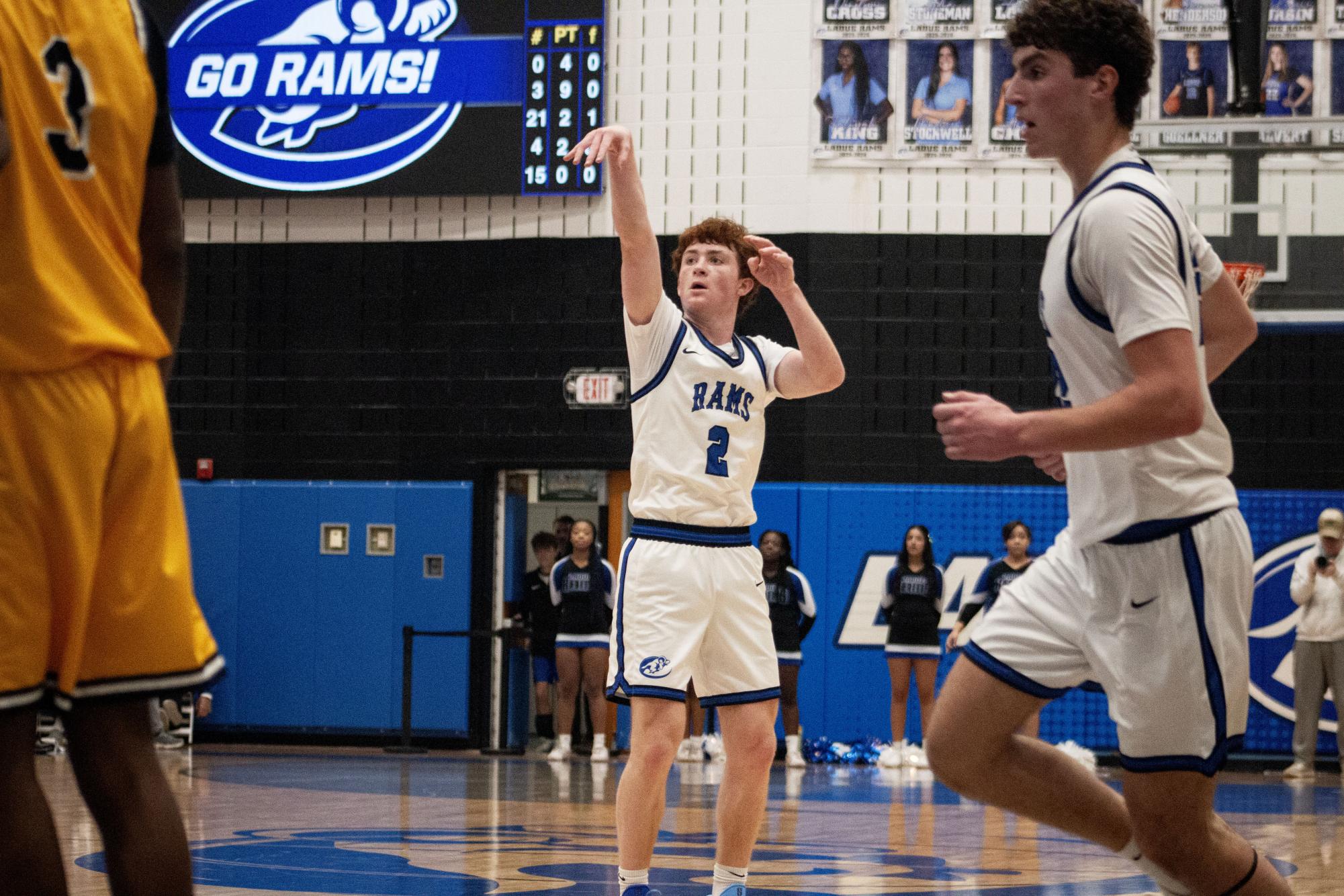 Boys varsity basketball falls to UCity Jan. 13