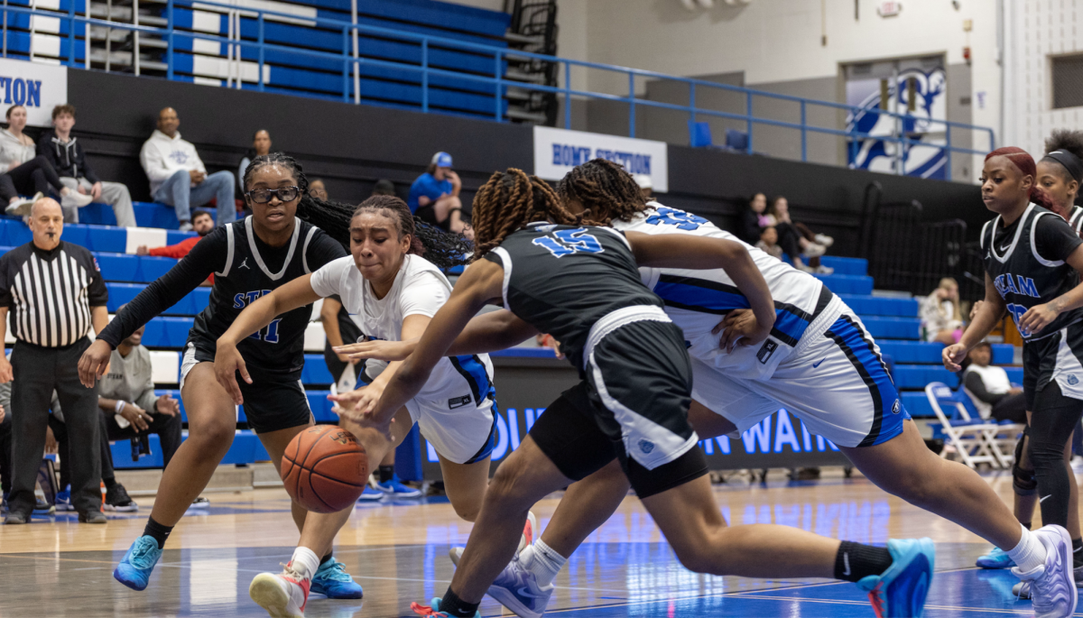 Girls basketball loses against STEAM Academy Jan. 6