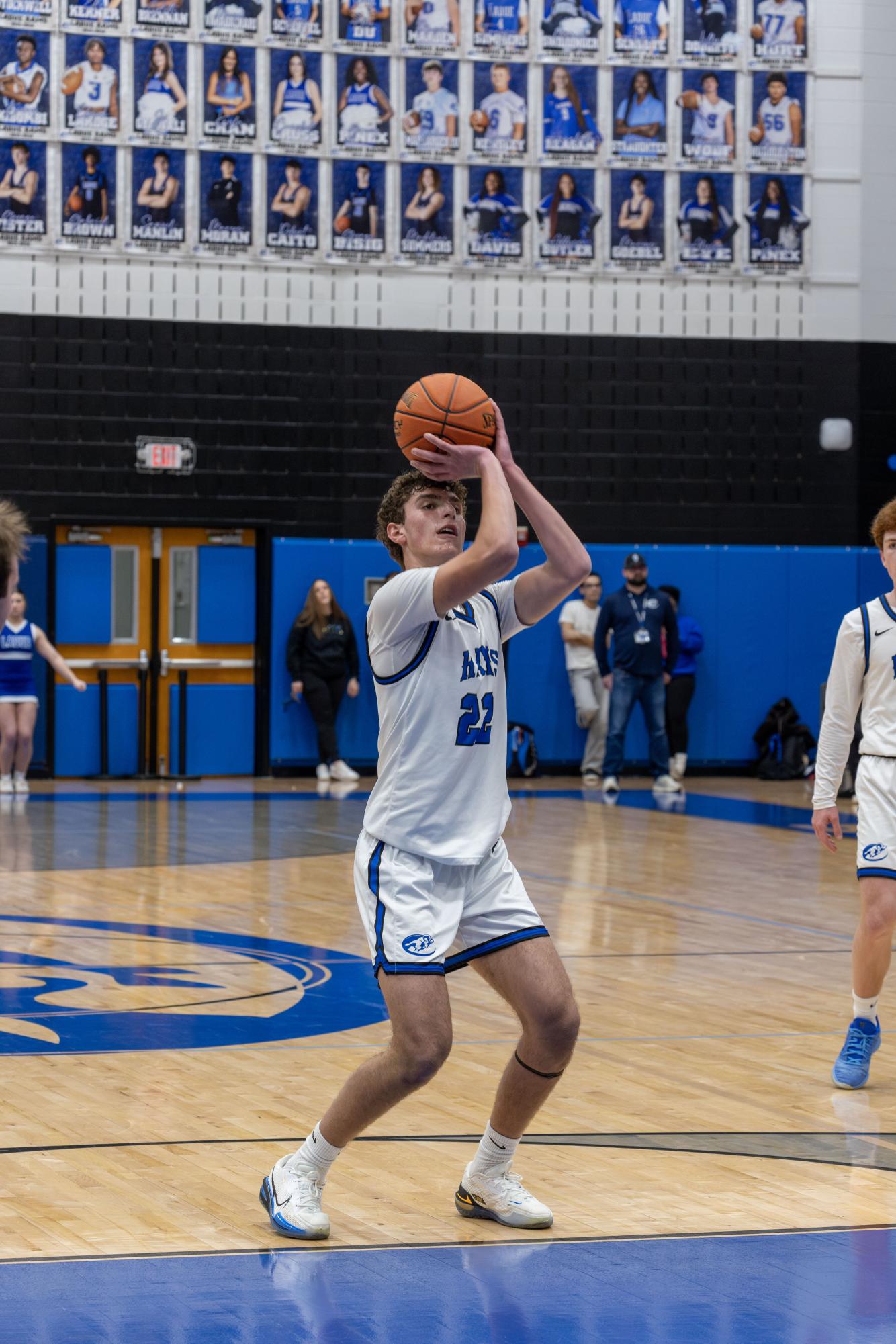 Boys varsity basketball defeats Lafayette 77-69 Jan. 9