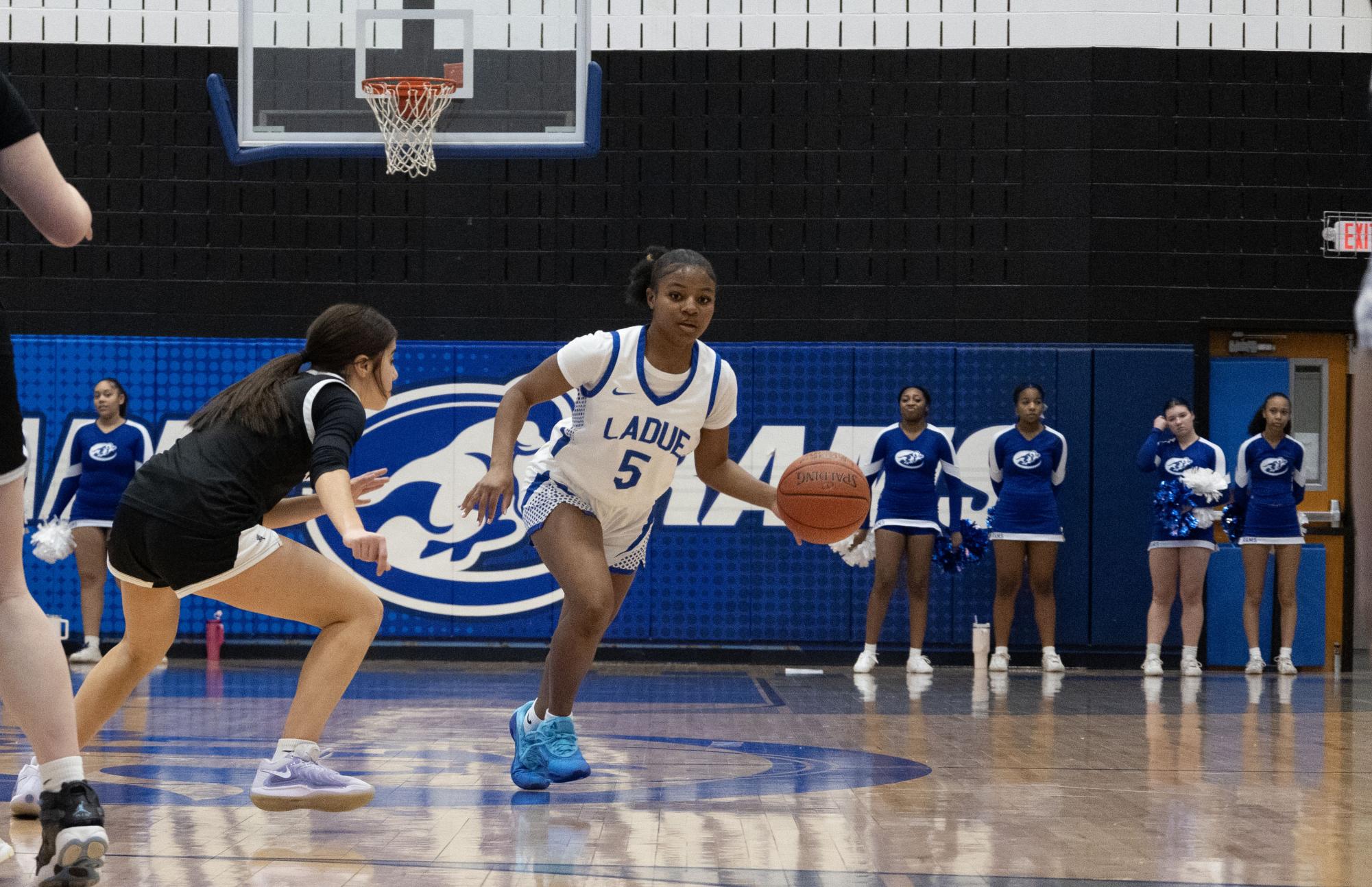 Girls basketball competes against Lafayette Feb. 5