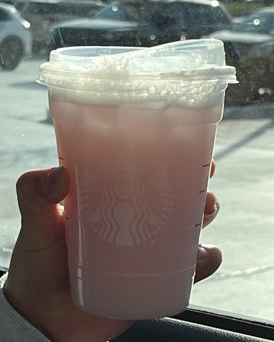 Grande Cannonball Drink with light ice from Starbucks