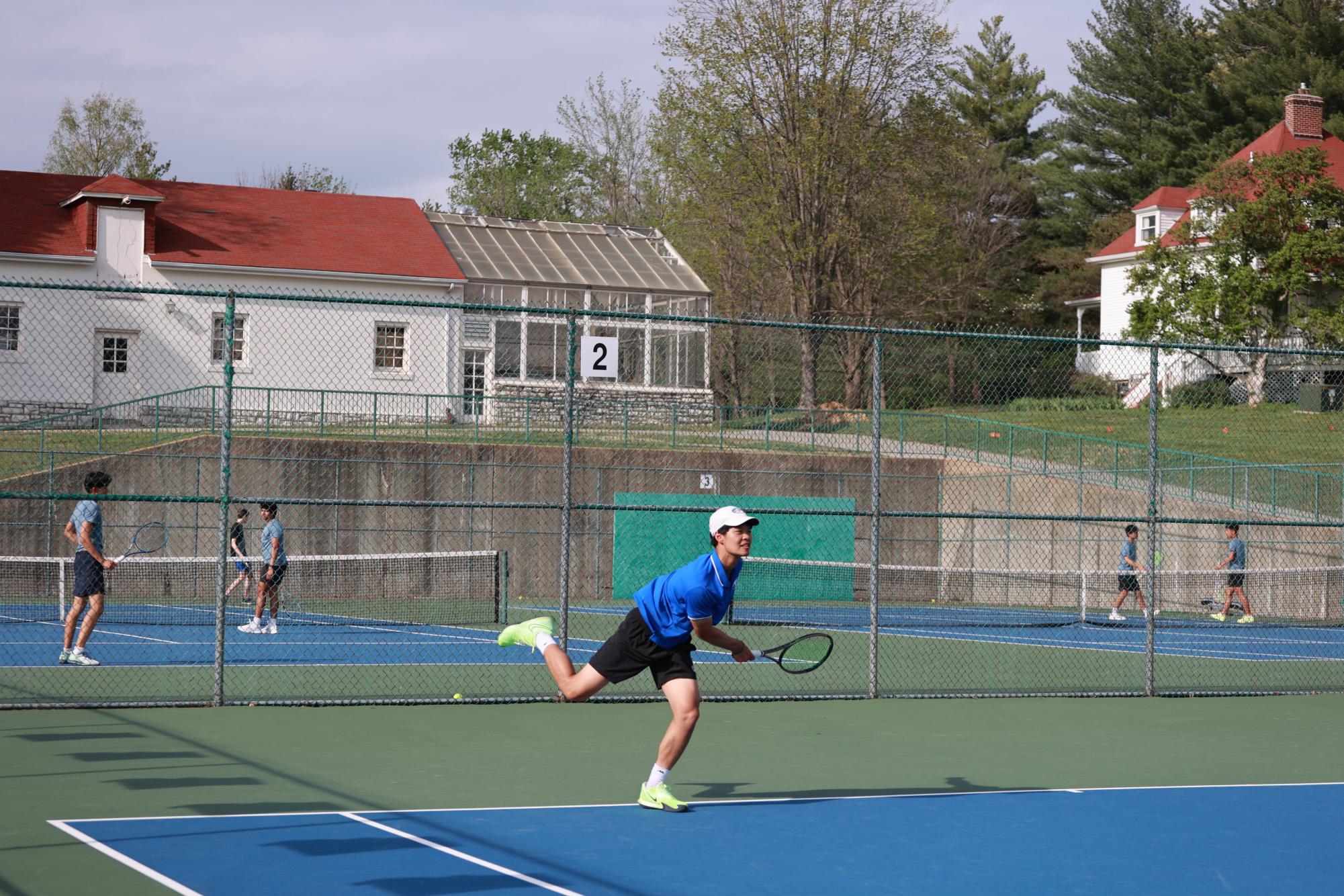 Ladue Boys Tennis Plays a Doubles Tournament at JBS