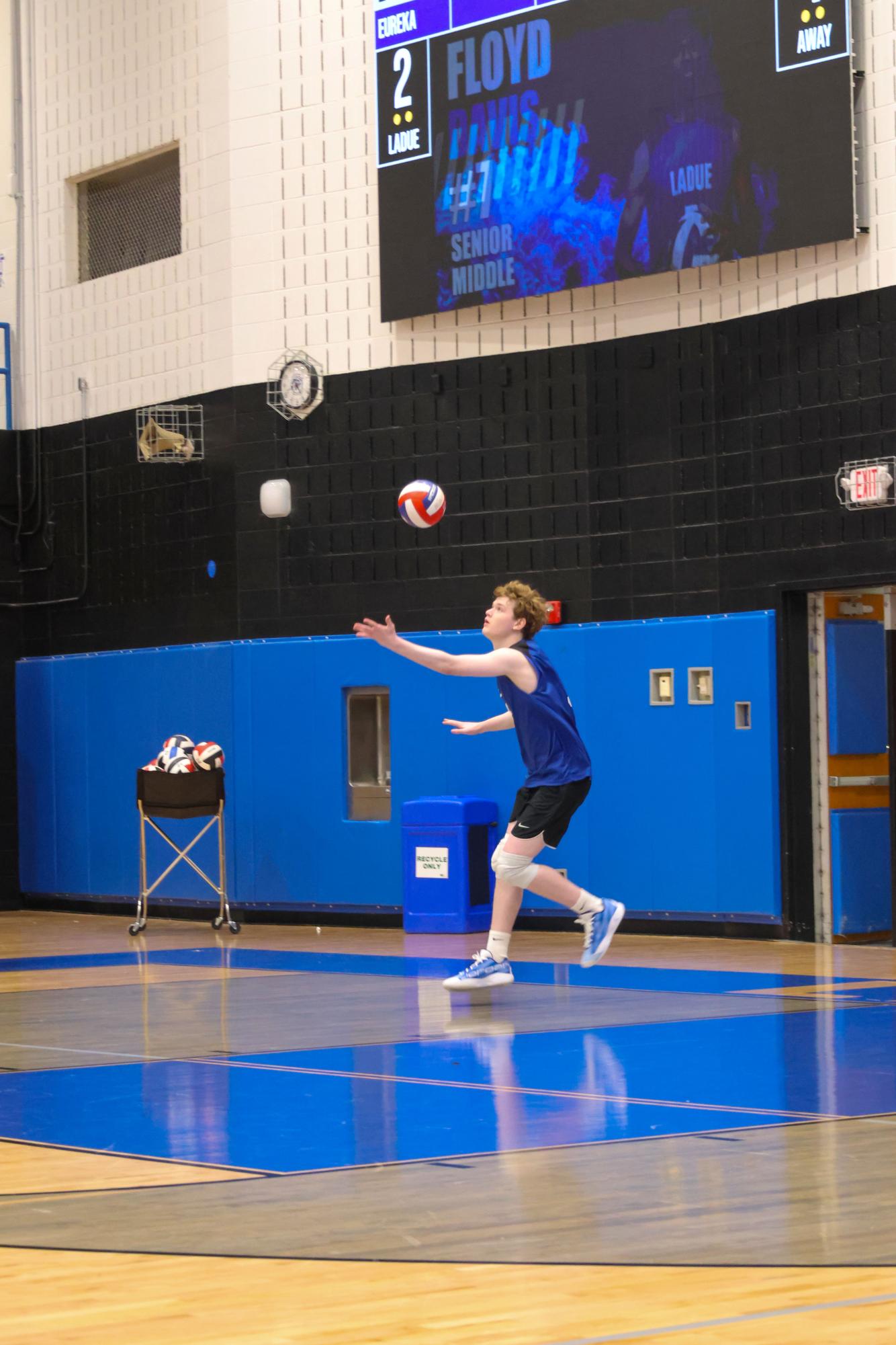 Varsity boys volleyball beats Eureka 3-0 April 9